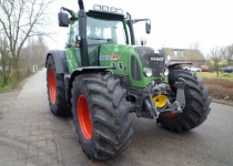 Fendt 820 / R.V.R.